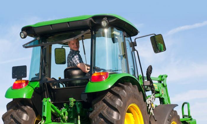 Тракторы с 4-х осевым John Deere 5075E 101932