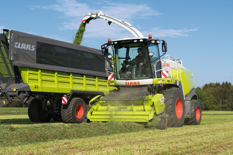 Полевой измельчитель c полным приводом Claas Jaguar 850 17034