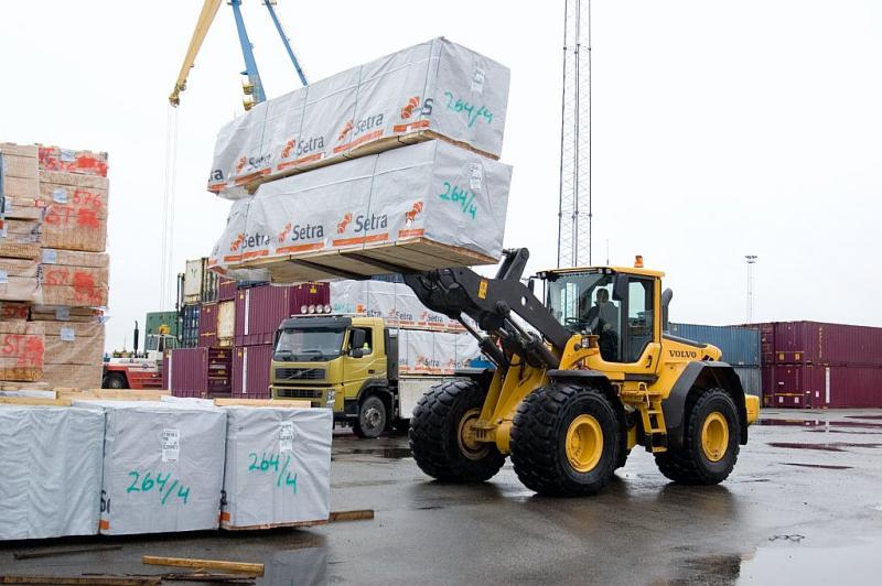 Колесные погрузчики Volvo L120F 36215