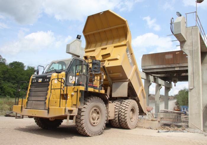 Карьерные самосвалы Caterpillar 772G 37791