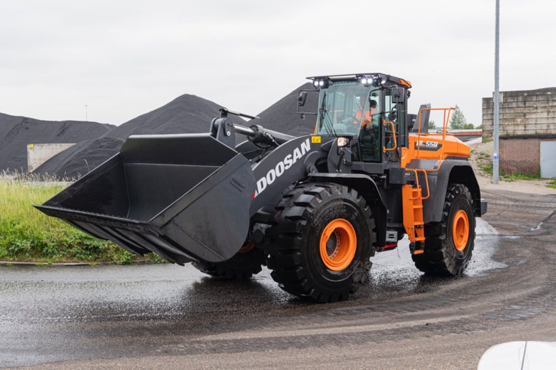 Колесные погрузчики Doosan DL550-7 41932