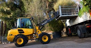 Колесные погрузчики Volvo L25F 67802