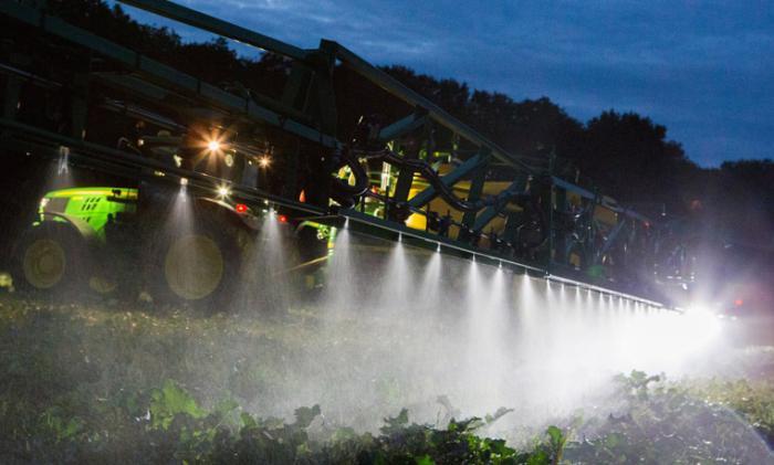 Навесной опрыскиватель John Deere R 952 i 80468