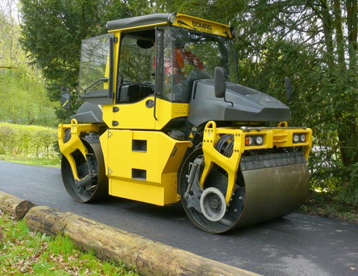 Тандемные  дорожные виброкатки Bomag BW 154 APO-4i 95474