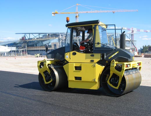 Тандемные  дорожные виброкатки Bomag BW 154 APO-4i 95476