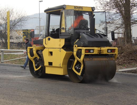 Тандемные  дорожные виброкатки Bomag BW 154 APO-4i 95478