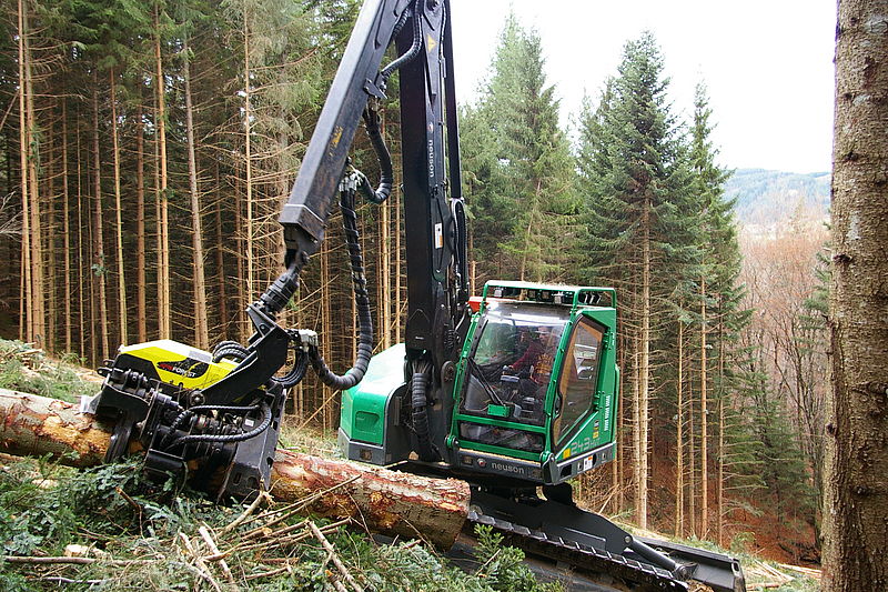 Лесозаготовительная машина Neuson Forest 243HVT 25882