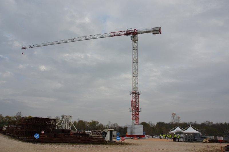 Башенный кран с крюковой обоймой, поворачиваемой сверху Terex Comedil (Zeppelin) CTT 132-6 27479