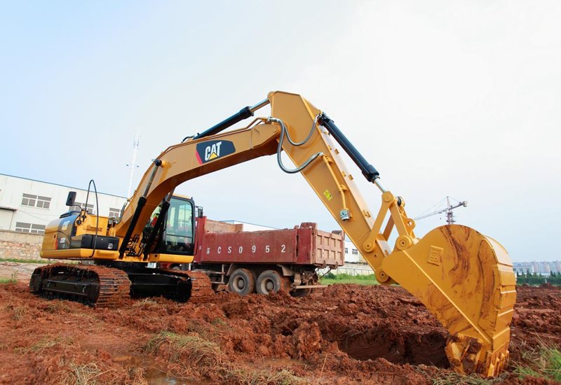 Гусеничные экскаваторы Caterpillar 320D2 GC (Tier 3) 69877