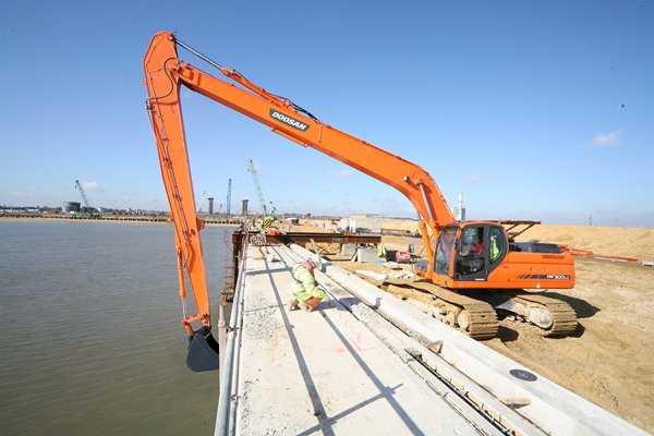 Гусеничные экскаваторы Doosan DX255LC SLR 38028