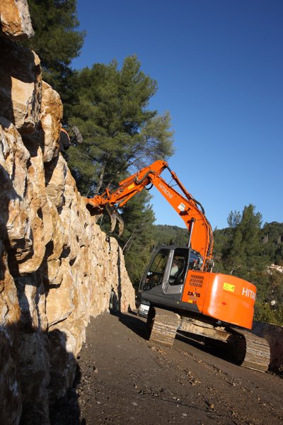Гусеничные экскаваторы Hitachi ZX 225 USLC-3 114284