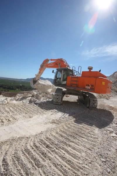 Гусеничные экскаваторы Hitachi ZX 520 LCH-3 114244