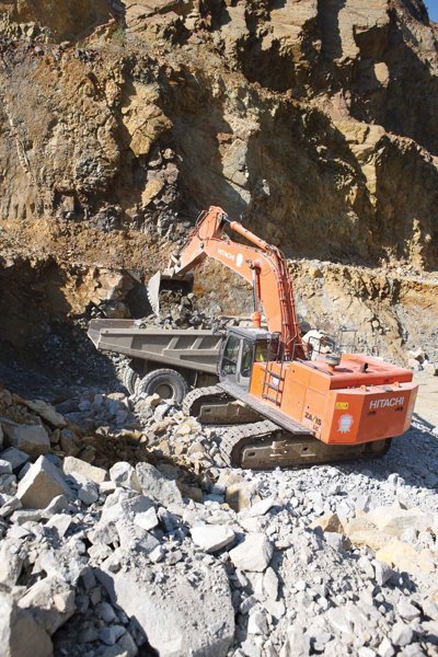 Гусеничные экскаваторы Hitachi ZX 670 LCR-3 114340