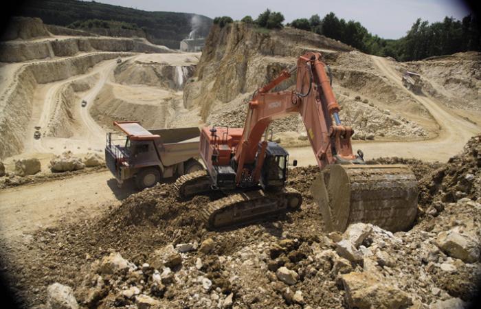 Гусеничные экскаваторы Hitachi ZX670LCH-5B 114279