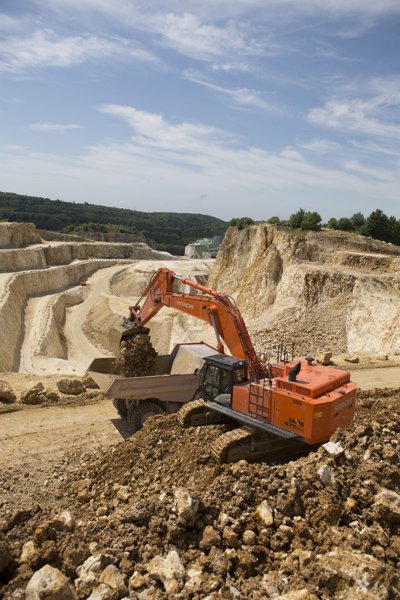 Гусеничные экскаваторы Hitachi ZX670LCH-5B 114280