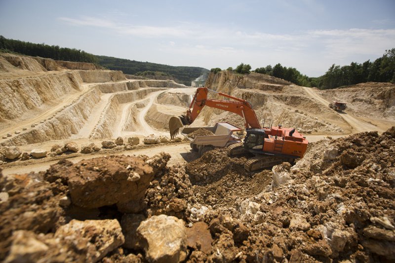 Гусеничные экскаваторы Hitachi ZX670LCH-5B 114281