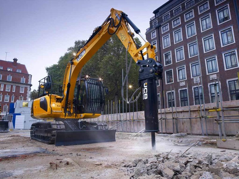 Гусеничные экскаваторы JCB JS130 LC 70478