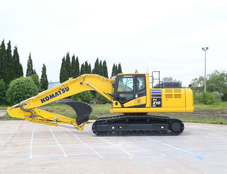 Гусеничные экскаваторы Komatsu PC210NLC-11E0 95881