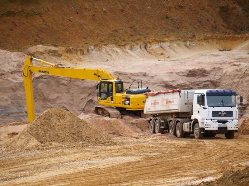Гусеничные экскаваторы Komatsu PC240NHRD-8 100505