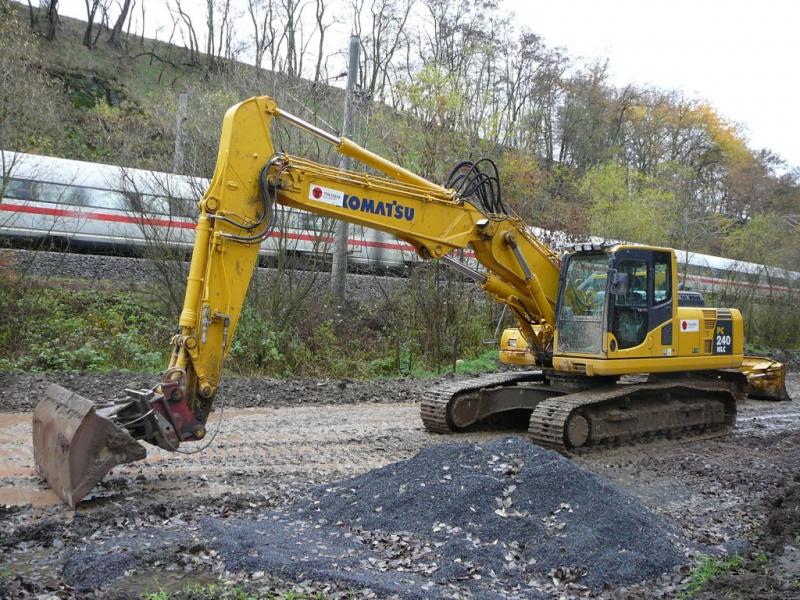 Гусеничные экскаваторы Komatsu PC240NHRD-8 100506