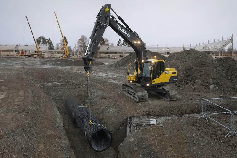 Гусеничные экскаваторы Volvo EC220DL 67238