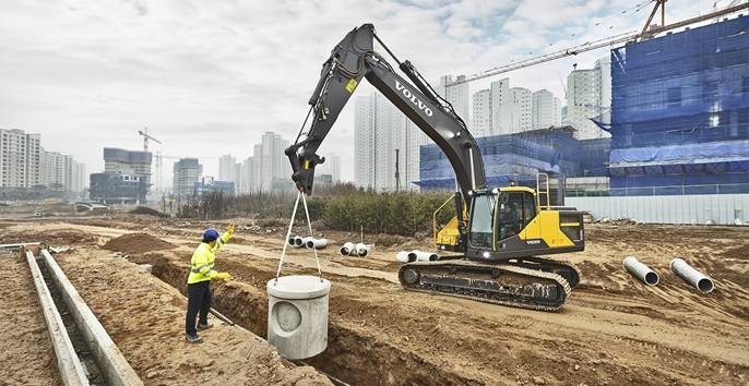Гусеничные экскаваторы Volvo EC300E HYBRID 67381