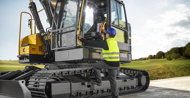 Гусеничные экскаваторы Volvo ECR235EL 67433