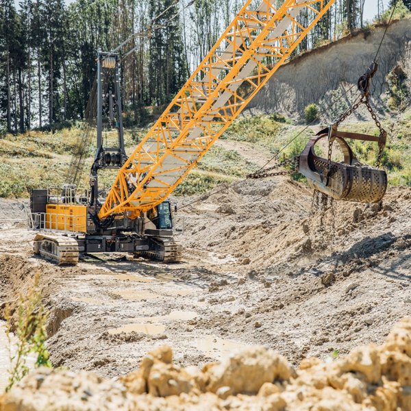 Гусеничный кран  с решетчатой стрелой Liebherr HS 8200 57796