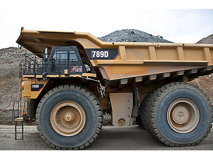 Карьерные самосвалы Caterpillar 789D 274
