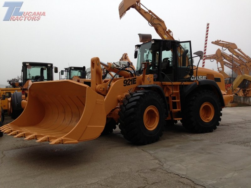 Колесные погрузчики Case 921 E 74912
