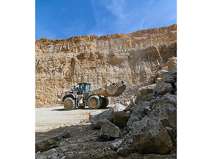 Колесные погрузчики Caterpillar 982M 36037