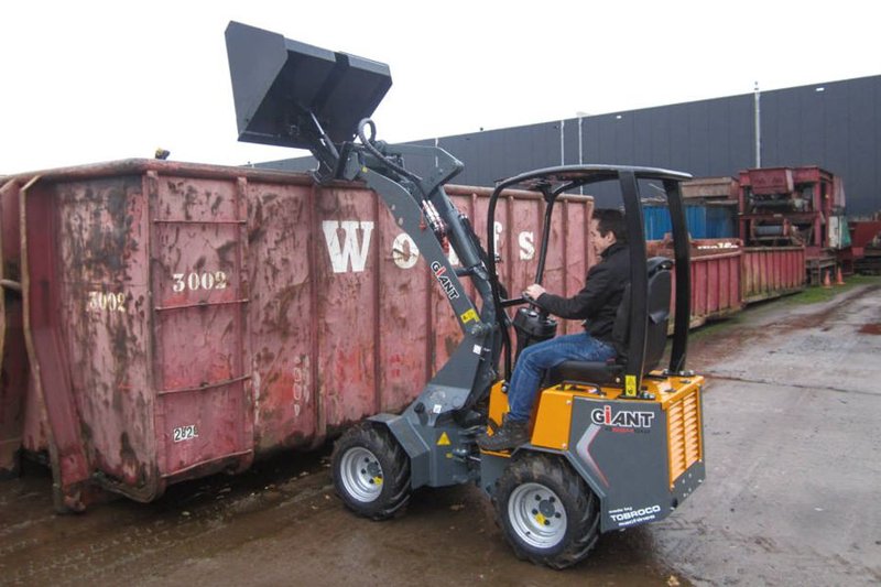 Колесные погрузчики Giant D 204 SW 75058