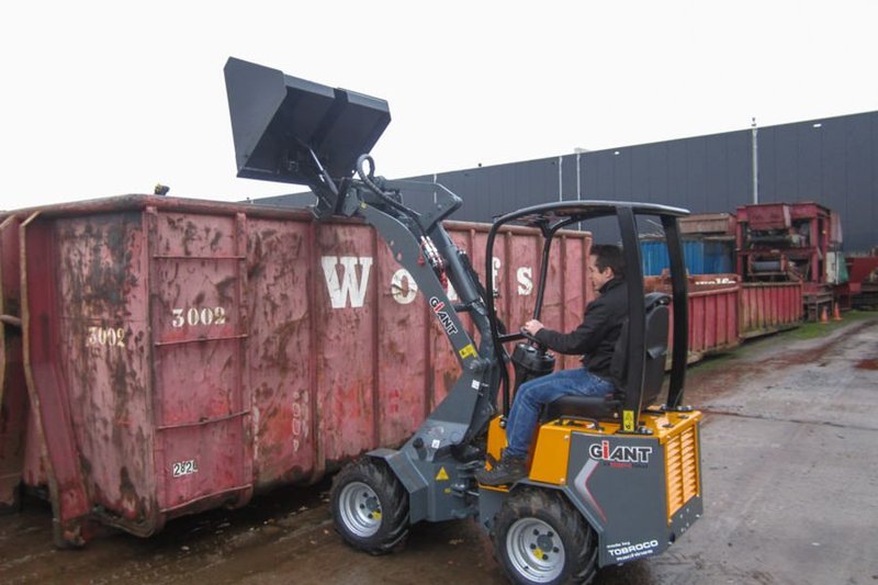 Колесные погрузчики Giant D 254 SW 75069
