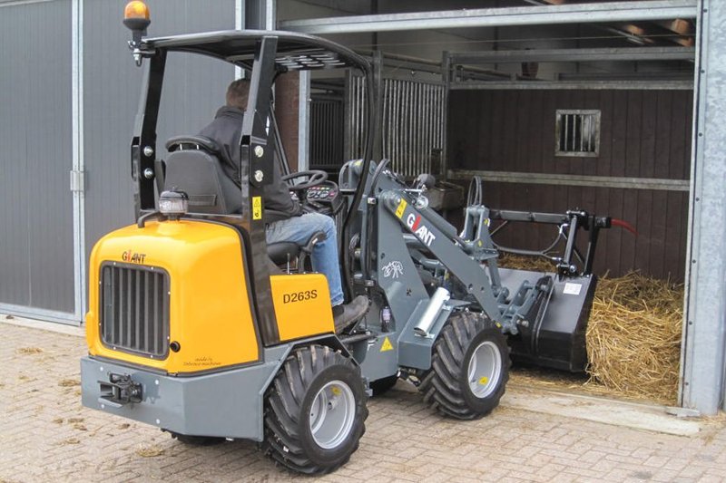Колесные погрузчики Giant D 263 S 75042