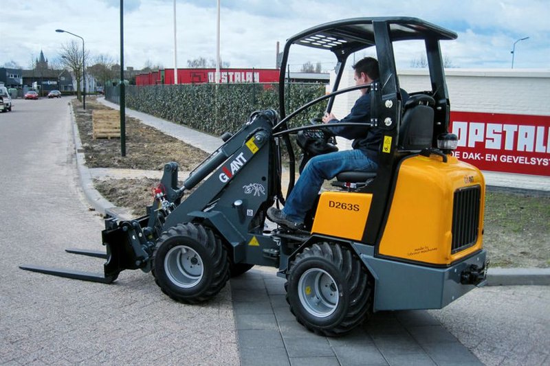 Колесные погрузчики Giant D 263 S 75044