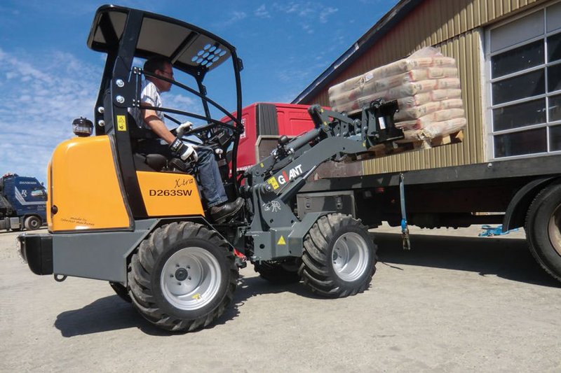Колесные погрузчики Giant D 263 SW X-TRA 75092