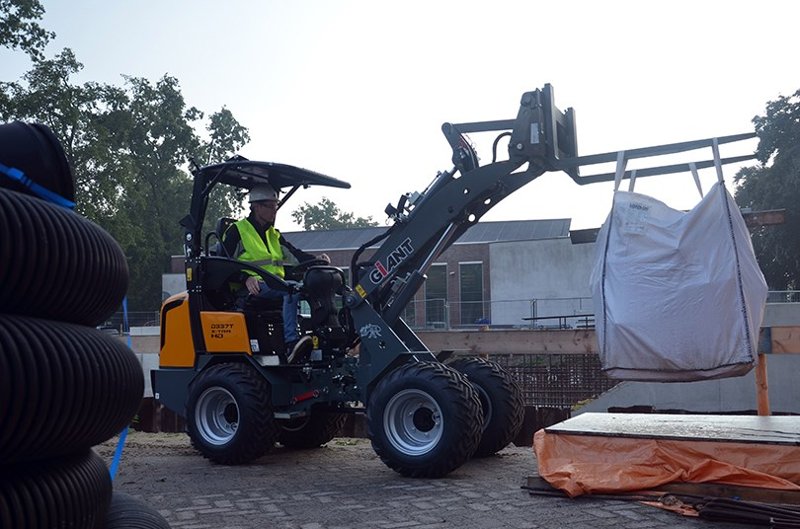 Колесные погрузчики Giant D 337 T X-TRA 75097