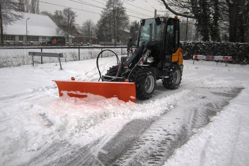 Колесные погрузчики Giant V 452 T X-TRA 75083