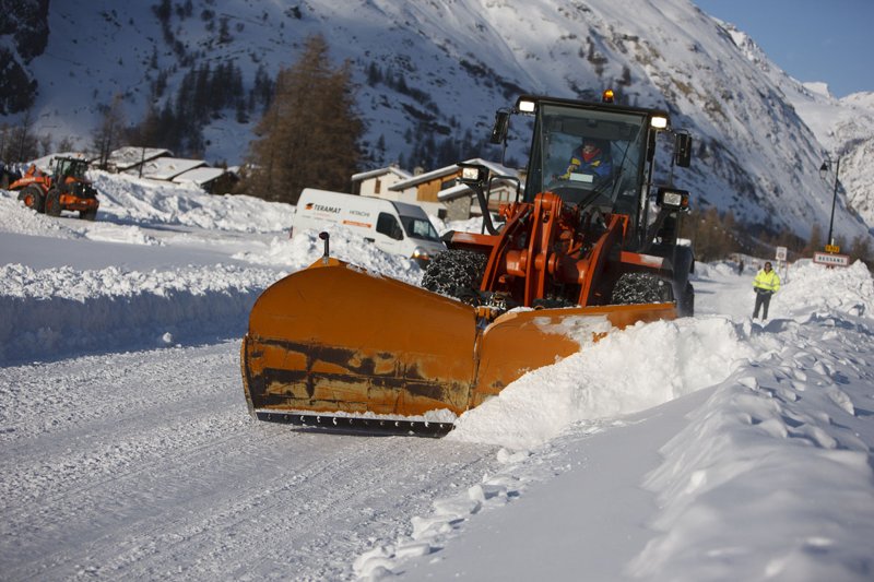 Колесные погрузчики Hitachi ZW 180 74746