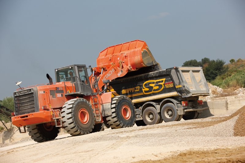 Колесные погрузчики Hitachi ZW 370 74736