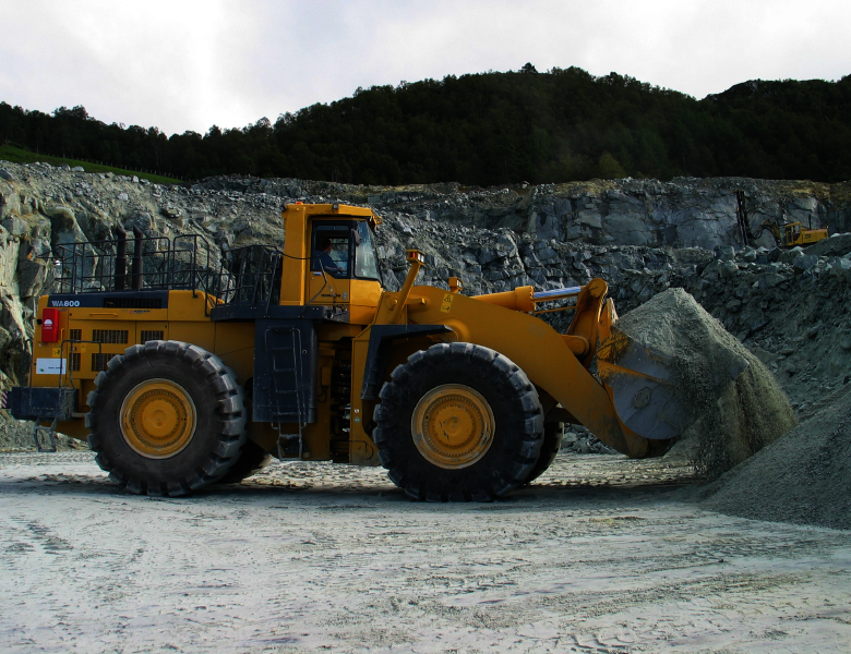 Колесные погрузчики Komatsu WA800-3 74623