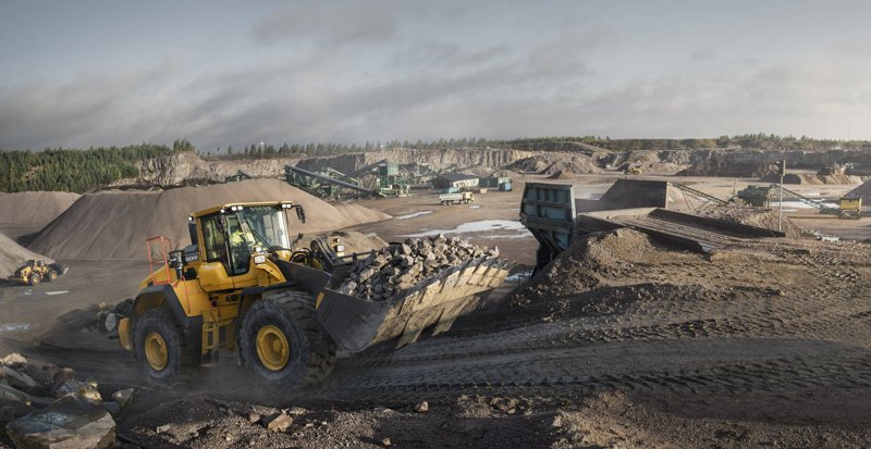 Колесные погрузчики Volvo L180H 67899