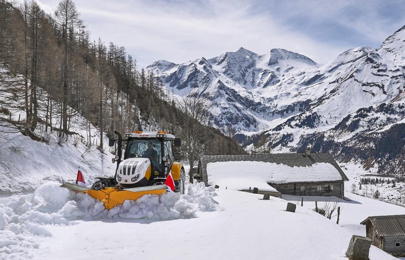 Коммунальный тягач Steyr 4115 Profi Basis 60683