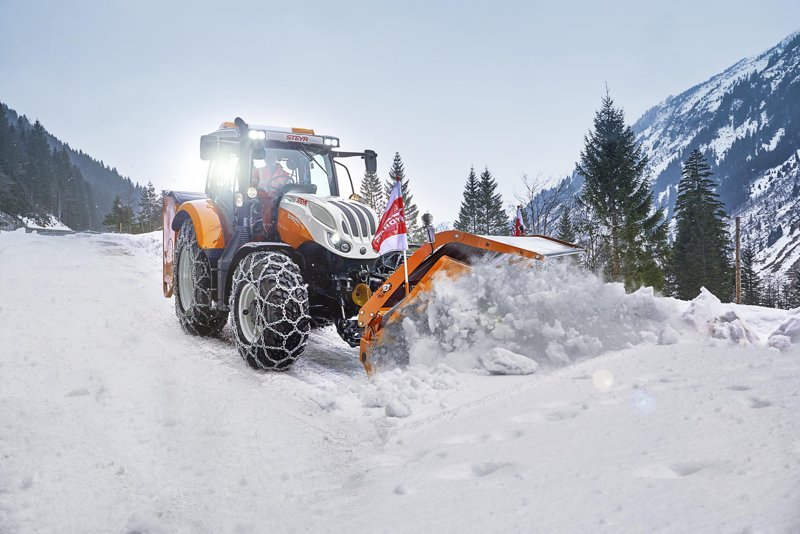 Коммунальный тягач Steyr 4135 Profi Classic Basis 60680
