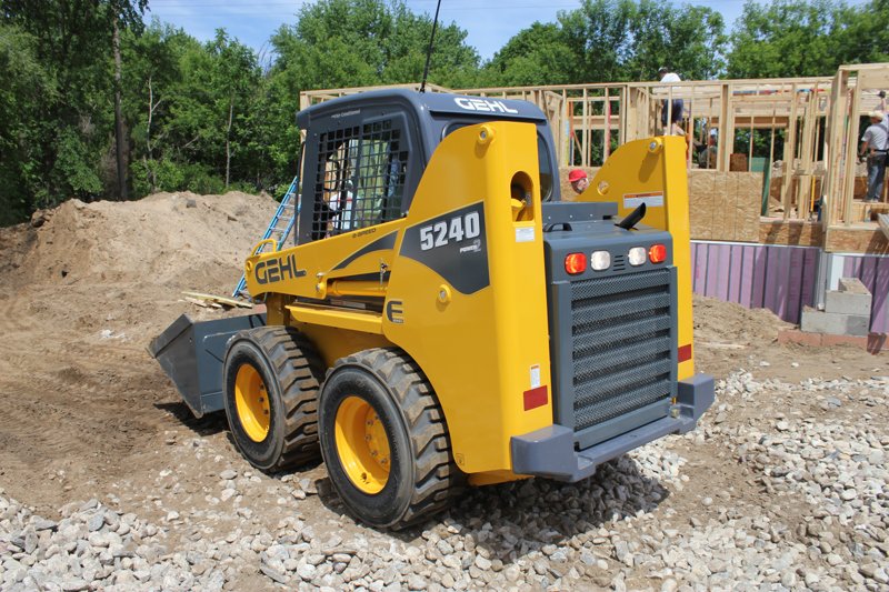 Компактные погрузчики Gehl SL 5240 DXT 42488