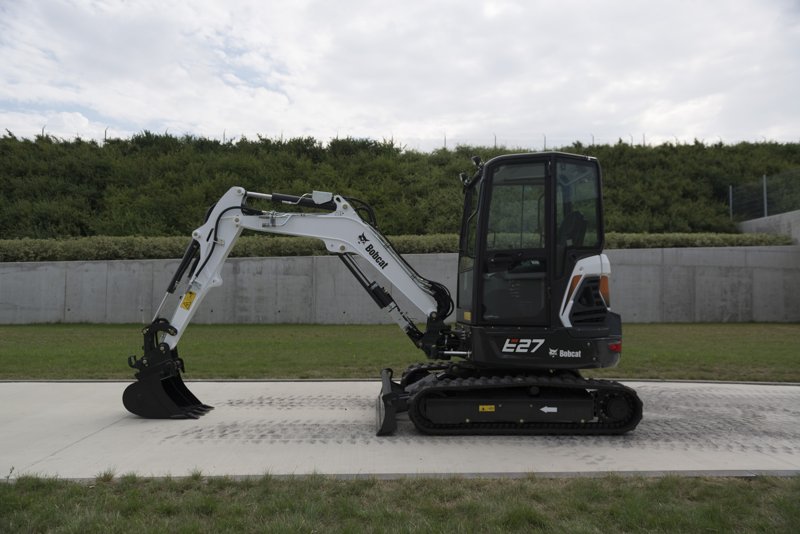 Мини-экскаваторы Bobcat E27 40178