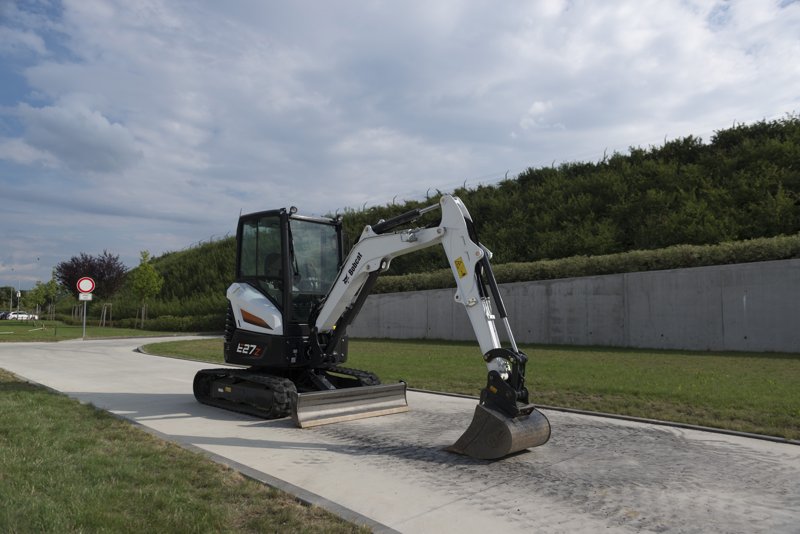 Мини-экскаваторы Bobcat E27Z 40182