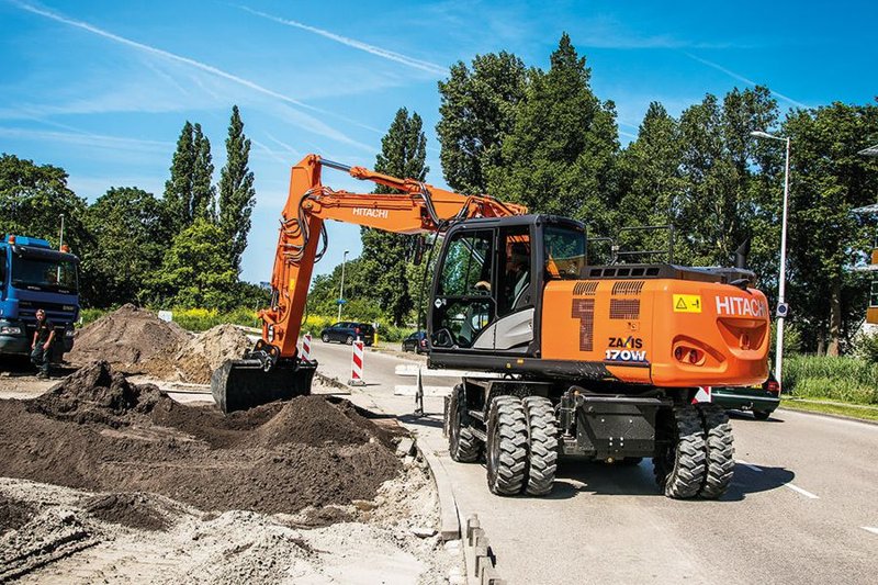 Мобильные экскаваторы Hitachi ZX170W-6 73261