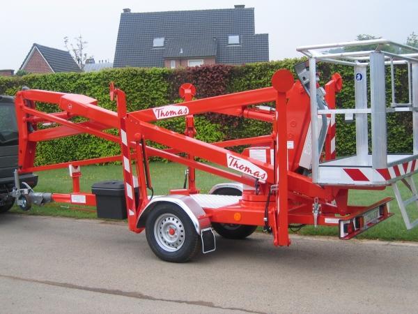 Подъемные платформы-прицепы с шарнирной рукоятью Thomas Boom Lifts 130 NW 32268