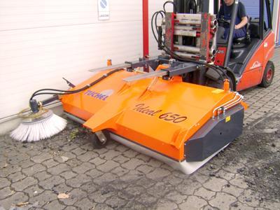 Муниципальная подметальная машина Tuchel Ideal 130 Ø 650 59960